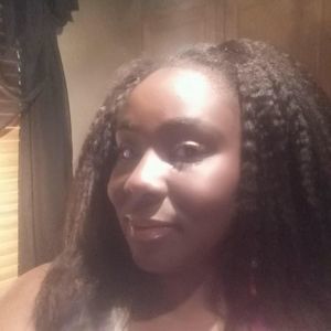 Meet your Posher, Courtney